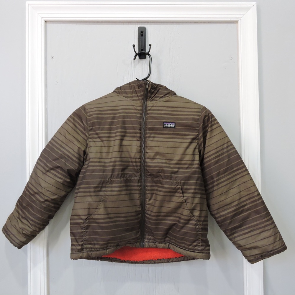 PLAY CONDITION! Boys size S/M Patagonia Sherpa-lined winter coat